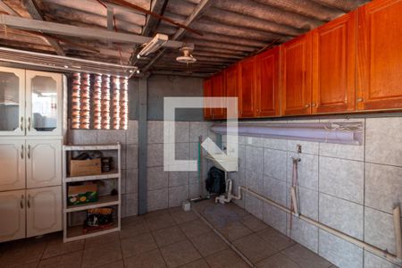 Casa à venda com 176m², 2 quartos e 1 vagaÁrea de Serviço