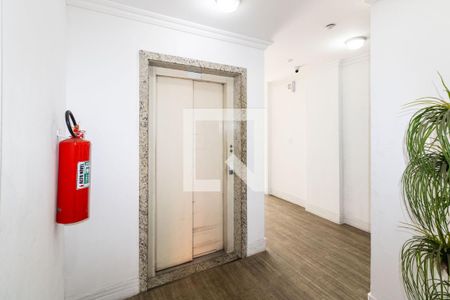 Apartamento para alugar com 52m², 2 quartos e 1 vagaHall