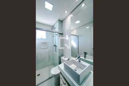 Apartamento à venda com 184m², 3 quartos e 4 vagasBanheiro da Suíte 1