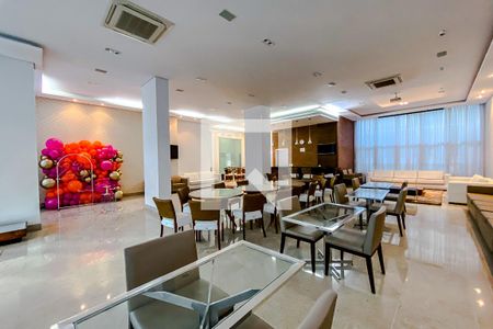 Apartamento à venda com 184m², 3 quartos e 4 vagasÁrea comum - Salão de festas