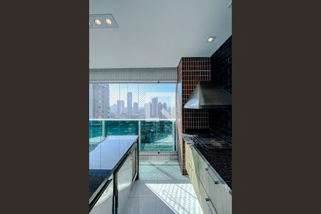 Apartamento à venda com 184m², 3 quartos e 4 vagasVaranda da Sala