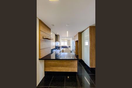 Apartamento à venda com 184m², 3 quartos e 4 vagasCozinha