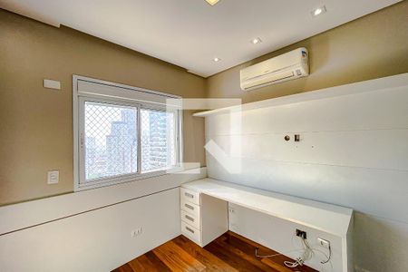 Apartamento à venda com 184m², 3 quartos e 4 vagasQuarto 2 - Suíte