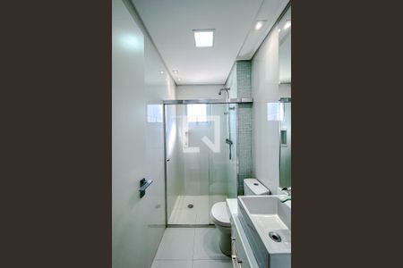 Apartamento à venda com 184m², 3 quartos e 4 vagasBanheiro da Suíte 1