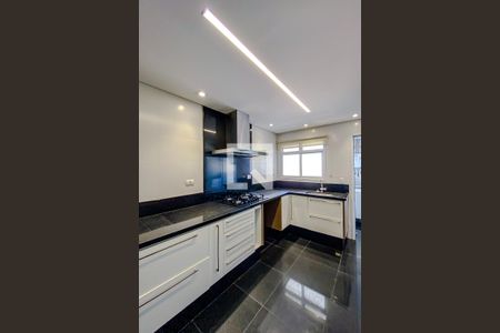 Apartamento à venda com 184m², 3 quartos e 4 vagasCozinha