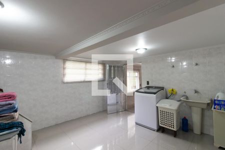 Casa à venda com 200m², 2 quartos e 4 vagas Casa à venda com 200m², 2 quartos e 4 vagasÁrea de Serviço