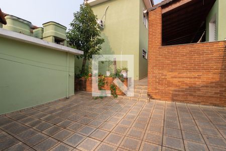 Casa à venda com 200m², 2 quartos e 4 vagas Casa à venda com 200m², 2 quartos e 4 vagasÁrea Externa