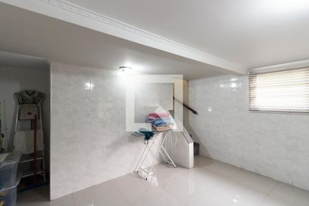 Casa à venda com 200m², 2 quartos e 4 vagas Casa à venda com 200m², 2 quartos e 4 vagasÁrea de Serviço