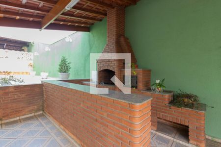 Casa à venda com 200m², 2 quartos e 4 vagas Casa à venda com 200m², 2 quartos e 4 vagasChurrasqueira