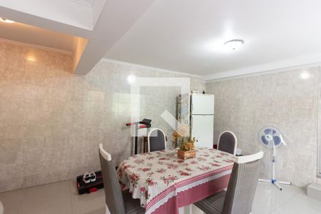 Casa à venda com 200m², 2 quartos e 4 vagas Casa à venda com 200m², 2 quartos e 4 vagasSala 2