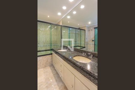 Apartamento à venda com 150m², 3 quartos e 4 vagasBanheiro   Quarto 1 suíte 