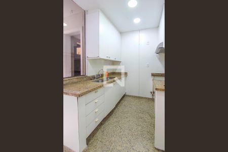 Apartamento à venda com 150m², 3 quartos e 4 vagasCozinha