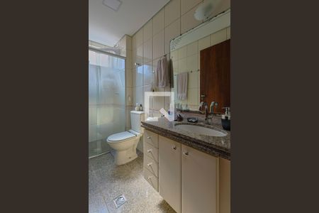 Apartamento à venda com 105m², 4 quartos e 2 vagasBanheiro