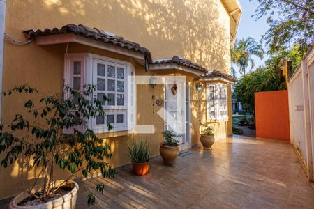 Casa para alugar com 540m², 5 quartos e 5 vagas Casa para alugar com 540m², 5 quartos e 5 vagasfrente