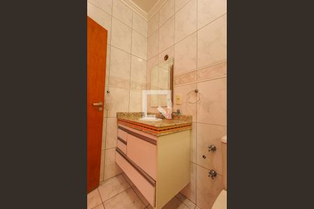 Casa para alugar com 540m², 5 quartos e 5 vagas Casa para alugar com 540m², 5 quartos e 5 vagasBanheiro da Suíte 1