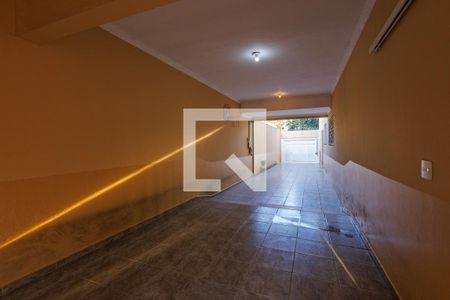 Casa para alugar com 540m², 5 quartos e 5 vagas Casa para alugar com 540m², 5 quartos e 5 vagasGaragem