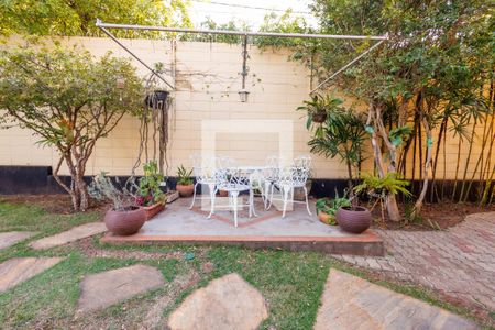 Casa para alugar com 540m², 5 quartos e 5 vagas Casa para alugar com 540m², 5 quartos e 5 vagasÁrea comum