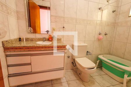 Casa para alugar com 540m², 5 quartos e 5 vagas Casa para alugar com 540m², 5 quartos e 5 vagasBanheiro da Suíte 1