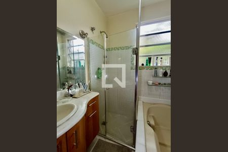 Apartamento à venda com 100m², 2 quartos e sem vaga Apartamento à venda com 100m², 2 quartos e sem vagaBanheiro Social