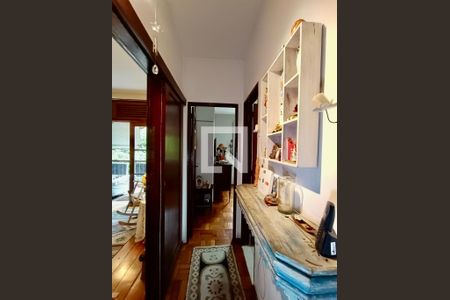 Apartamento à venda com 100m², 2 quartos e sem vaga Apartamento à venda com 100m², 2 quartos e sem vagaCorredor