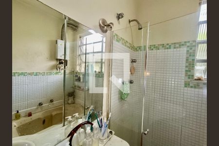 Apartamento à venda com 100m², 2 quartos e sem vaga Apartamento à venda com 100m², 2 quartos e sem vagaBanheiro Social