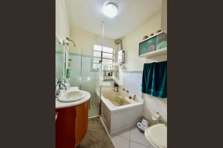 Apartamento à venda com 100m², 2 quartos e sem vaga Apartamento à venda com 100m², 2 quartos e sem vagaBanheiro Social