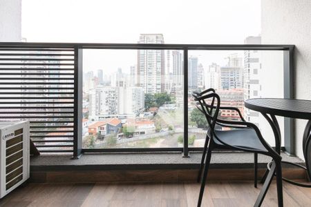 Varanda de kitnet/studio para alugar com 1 quarto, 25m² em Jardim das Acacias, São Paulo