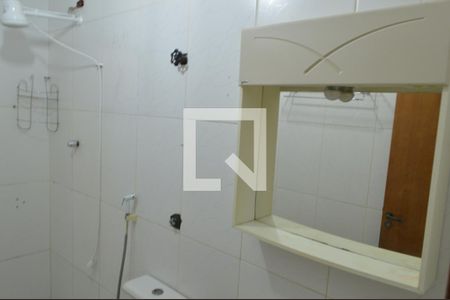 Casa de condomínio à venda com 180m², 2 quartos e 1 vagaBanheiro
