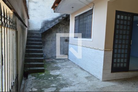 Casa de condomínio à venda com 180m², 2 quartos e 1 vagaQuintal
