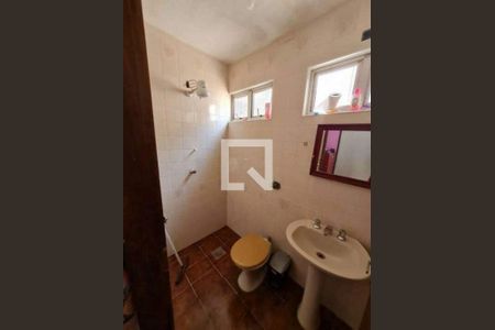 Casa à venda com 168m², 3 quartos e 2 vagas