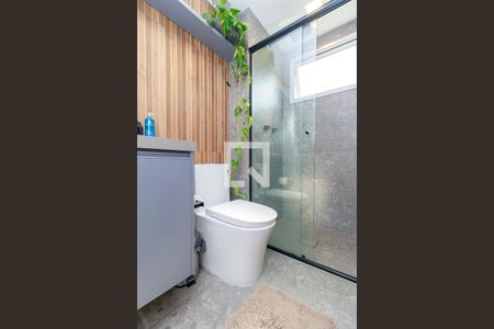 Apartamento à venda com 53m², 2 quartos e 1 vaga Apartamento à venda com 53m², 2 quartos e 1 vagaBanheiro