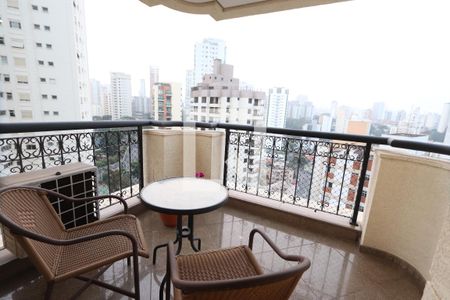 Apartamento para alugar com 208m², 3 quartos e 4 vagasVaranda da Suíte Master