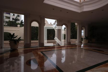 Apartamento para alugar com 208m², 3 quartos e 4 vagasÁrea comum - Hall social
