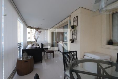 Apartamento para alugar com 208m², 3 quartos e 4 vagasVaranda Sala Íntima