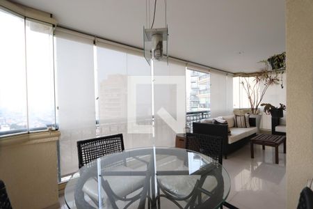 Apartamento para alugar com 208m², 3 quartos e 4 vagasVaranda Sala Íntima