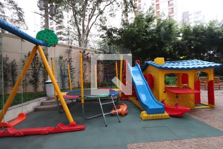 Apartamento para alugar com 208m², 3 quartos e 4 vagasÁrea comum - Playground