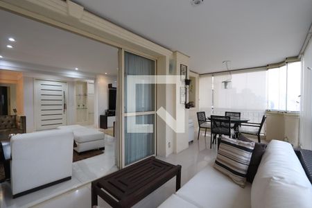 Apartamento para alugar com 208m², 3 quartos e 4 vagasVaranda Sala Íntima