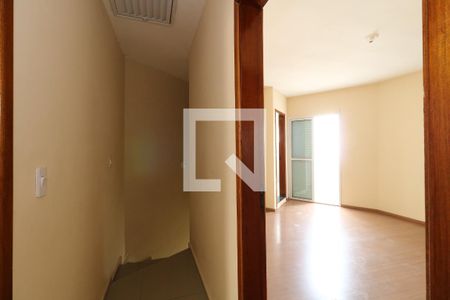 Casa à venda com 169m², 3 quartos e 4 vagasCorredor