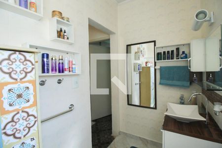 Casa à venda com 128m², 3 quartos e 1 vaga Casa à venda com 128m², 3 quartos e 1 vagaBanheiro