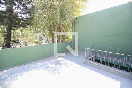 Casa à venda com 128m², 3 quartos e 1 vaga Casa à venda com 128m², 3 quartos e 1 vagaTerraço