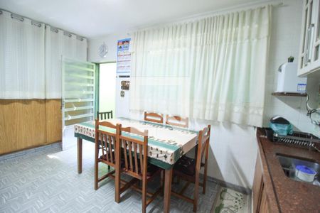 Casa à venda com 128m², 3 quartos e 1 vaga Casa à venda com 128m², 3 quartos e 1 vagaCozinha