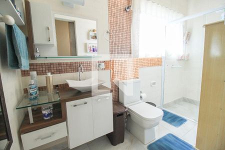 Casa à venda com 128m², 3 quartos e 1 vaga Casa à venda com 128m², 3 quartos e 1 vagaBanheiro