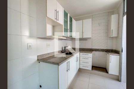 Apartamento para alugar com 75m², 2 quartos e 2 vagasCozinha