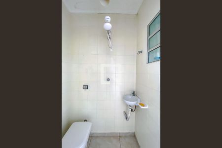 Casa à venda com 130m², 3 quartos e 2 vagas Banheiro da Área externa