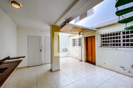 Casa à venda com 130m², 3 quartos e 2 vagasÁrea externa