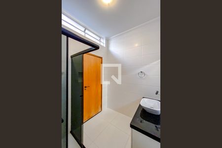 Casa à venda com 130m², 3 quartos e 2 vagasBanheiro