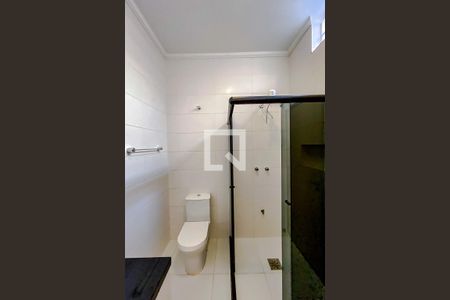 Casa à venda com 130m², 3 quartos e 2 vagasBanheiro