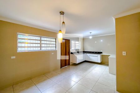 Casa à venda com 130m², 3 quartos e 2 vagasCozinha