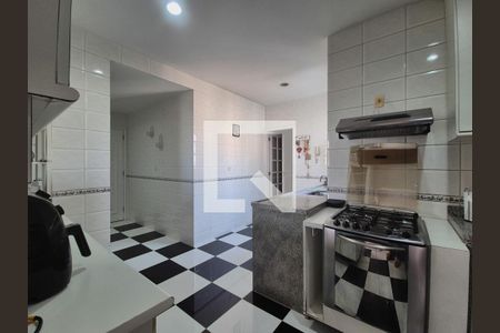 Apartamento à venda com 250m², 3 quartos e 2 vagasCozinha