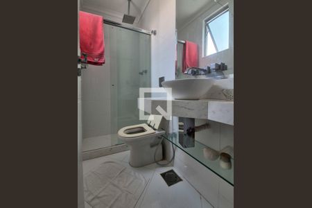 Apartamento à venda com 250m², 3 quartos e 2 vagasBanheiro social